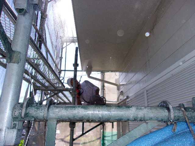 横浜市外壁塗装　高圧洗浄