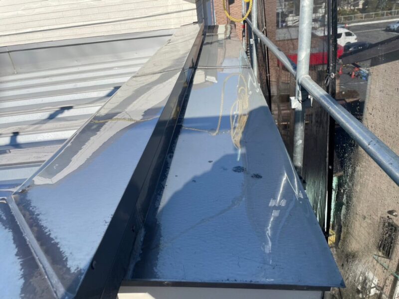 神奈川県相模原市　屋根塗装工事　金属屋根の劣化を放置するリスク