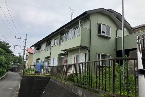神奈川県横浜市　アパート屋根塗装・外壁塗装工事　施工前　色褪せや汚れが目立ってきたら塗り替えのサイン！