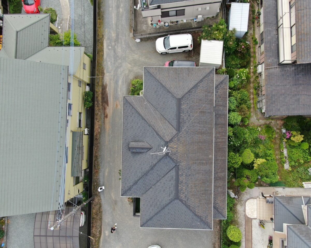 神奈川県横浜市　屋根カバー工事　施工前と施工後　コストを重視するならカバー工法がおすすめ！