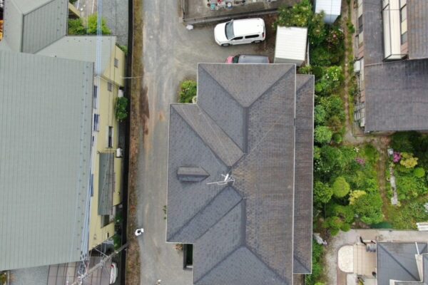 工事のご報告もあり、仕上がりも満足しています！【神奈川県横浜市】屋根カバー工法 重ね葺き工事