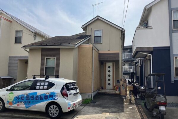 神奈川県横浜市　屋根塗装・外壁塗装工事　施工前　塗装が必要か気になったら無料診断をご利用ください！