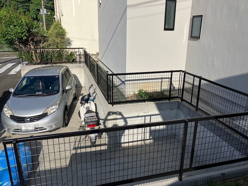 神奈川県横須賀市　M様邸　外壁塗装工事　フェンスの塗装　施工前と施工後