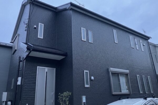 神奈川県座間市 I様邸 屋根塗装・外壁塗装工事「すてきな色で塗装してくれてありがとうございます」